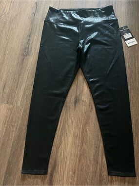 High-Waist Black Women's Jeggings with Subtle Shine